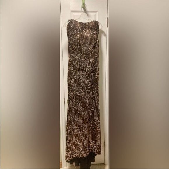 Mac Duggal NWT COWL BACK BOAT NECK SEQUINED EVENING GOWN in Bronze Size 8 - Picture 5 of 10